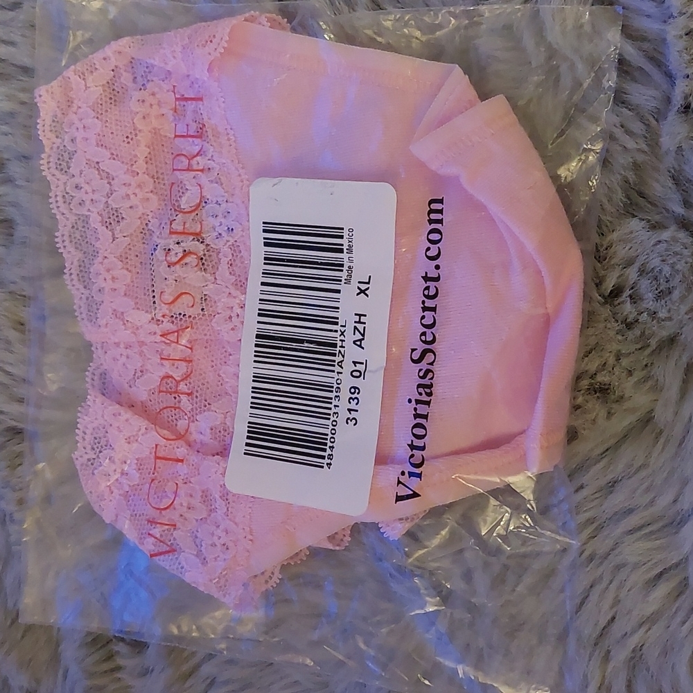 VS Thong